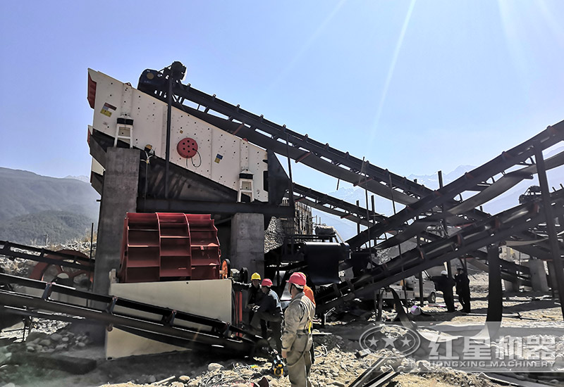 大型洗沙機(jī)一套設(shè)備安裝中-客戶(hù)現(xiàn)場(chǎng) 大型洗沙機(jī)一套設(shè)備安裝中-客戶(hù)現(xiàn)場(chǎng)