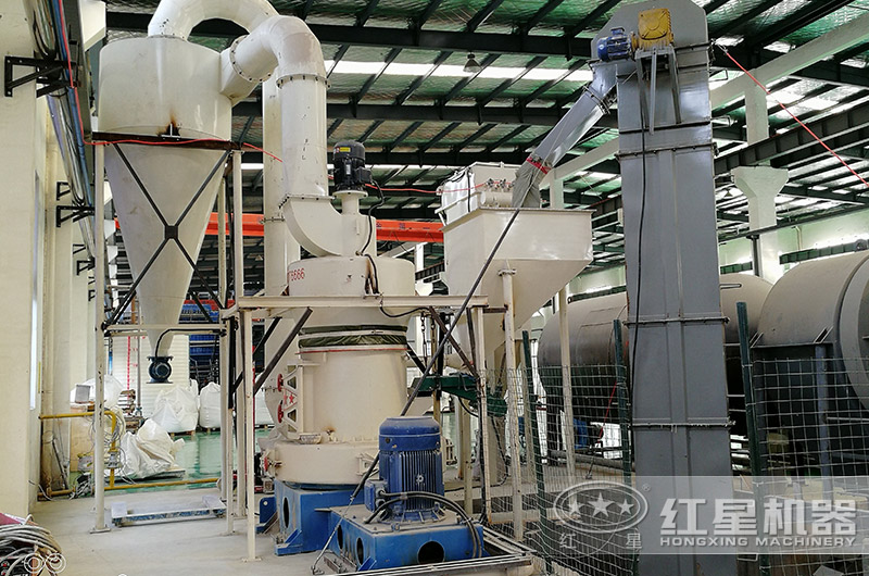 超細立式磨粉機環?,F場 超細立式磨粉機環保現場